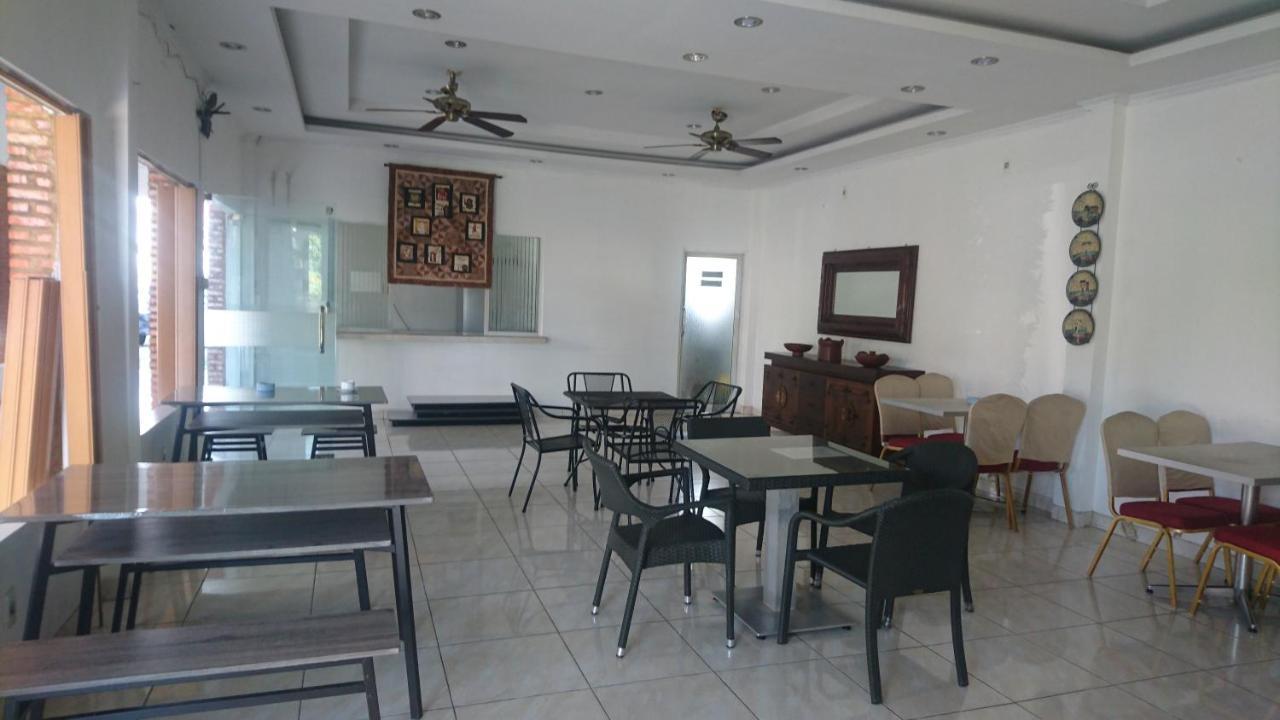 Parit  Liberty Homestay מראה חיצוני תמונה